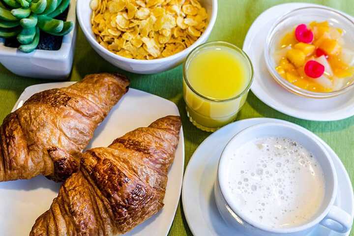 Breakfast meal