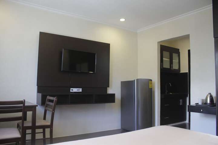 Room 5 of 40