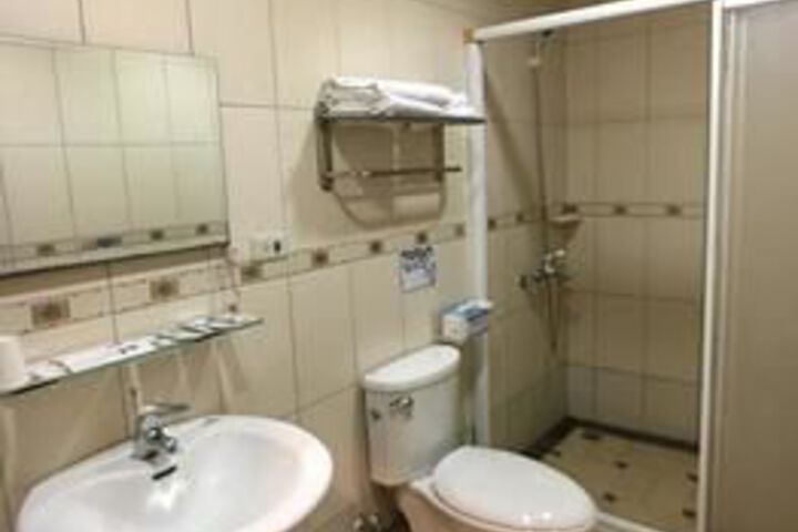 Room 5 of 21