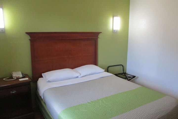 Room 19 of 55