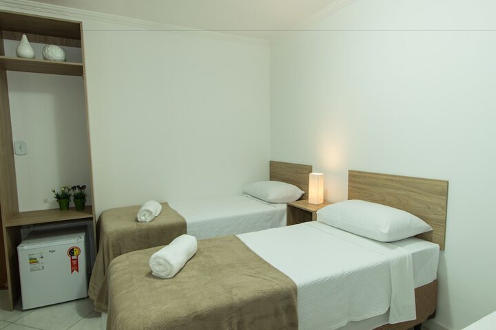 Room 10 of 31