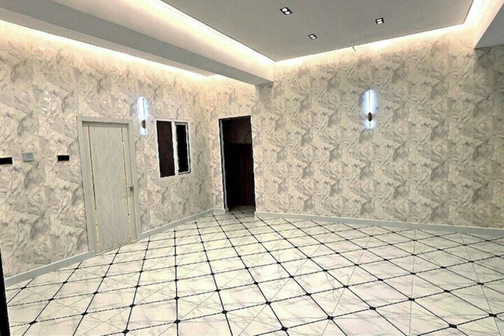 Room 12 of 16