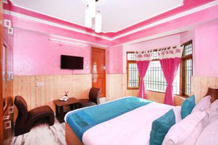 Room 14 of 26