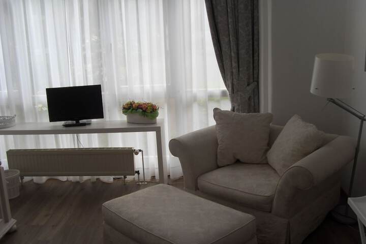 Room 6 of 20