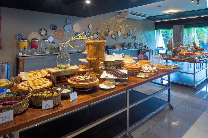 Breakfast/Coffee Service 101 of 132