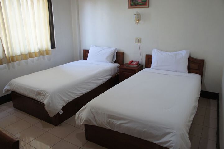 Room 7 of 26