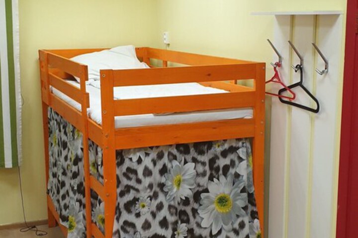 Room 25 of 29