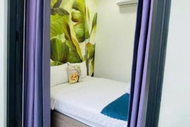 Room 17 of 24