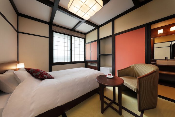 Room 9 of 55