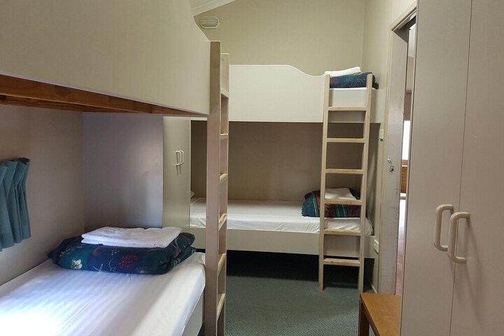 Room 11 of 34