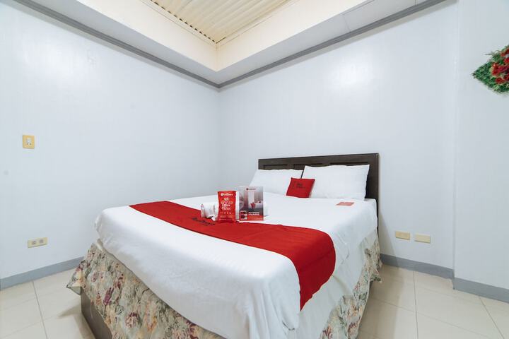 Room 6 of 23