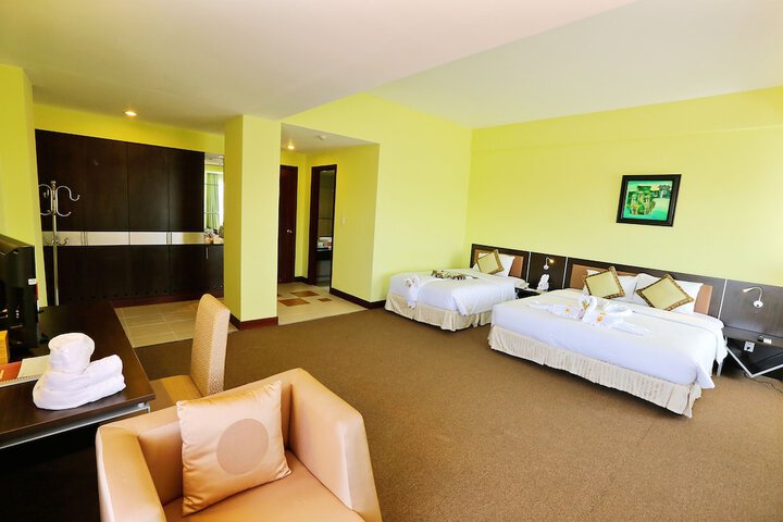 Room 38 of 127