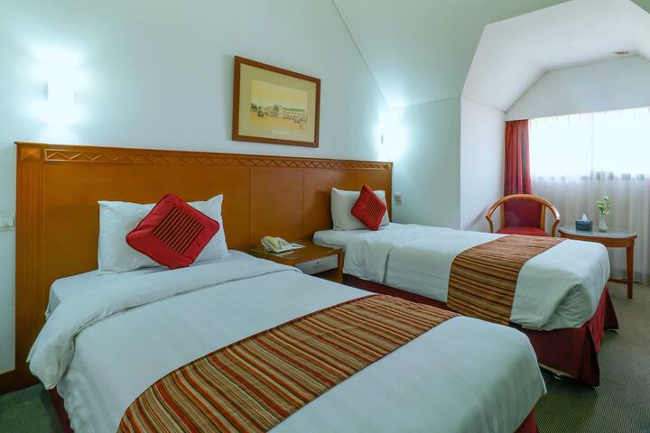 Room 5 of 43