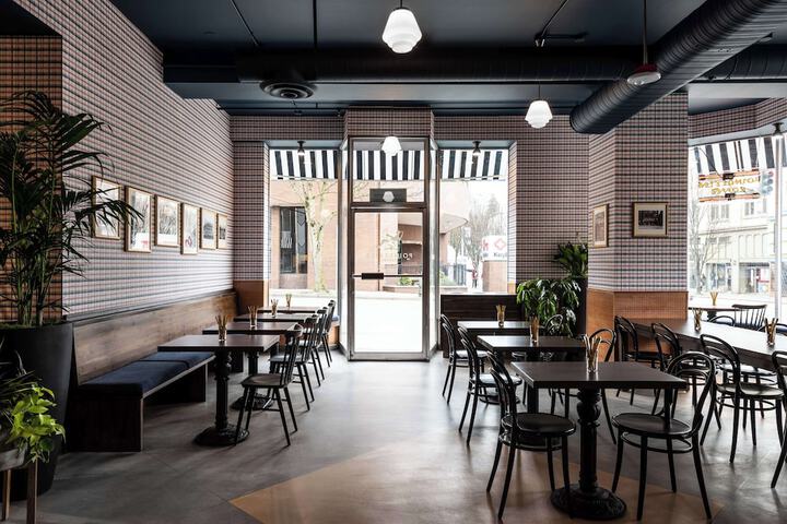 Coffee shop