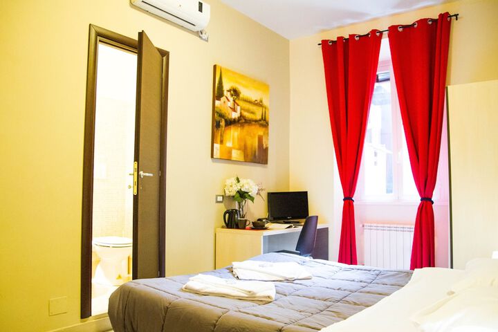 Room 4 of 41