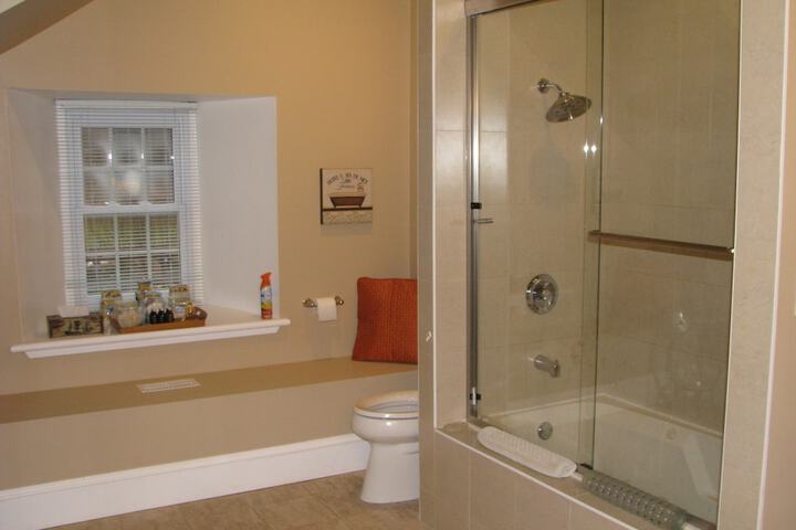 Room 25 of 42