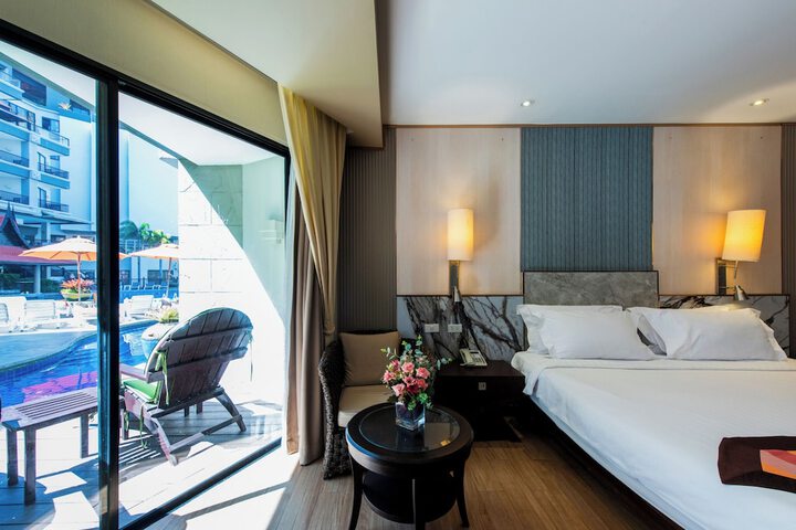 Room 15 of 120