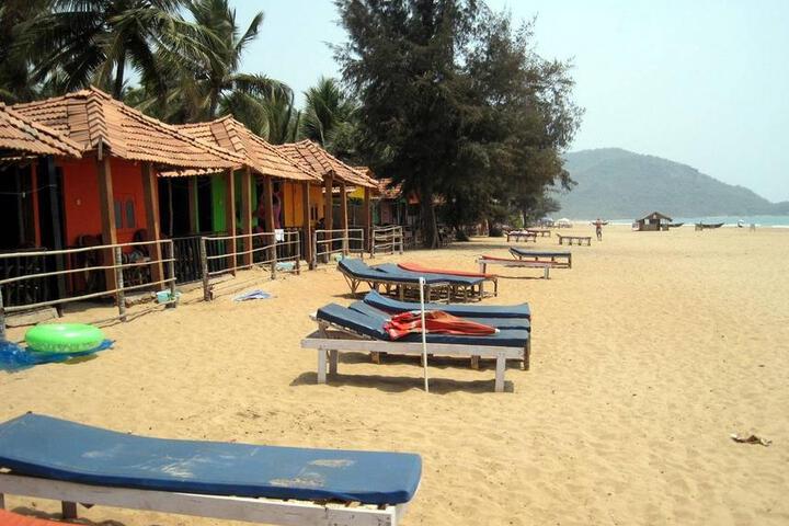 Romance Beach Huts