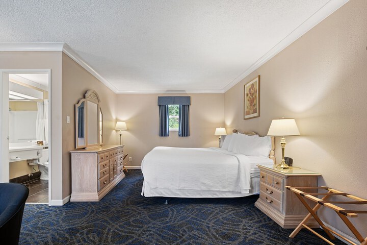 Room 4 of 42