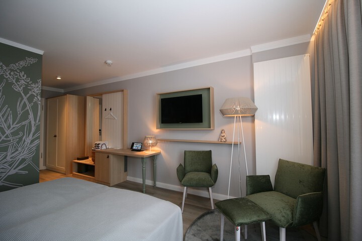 Room 38 of 60