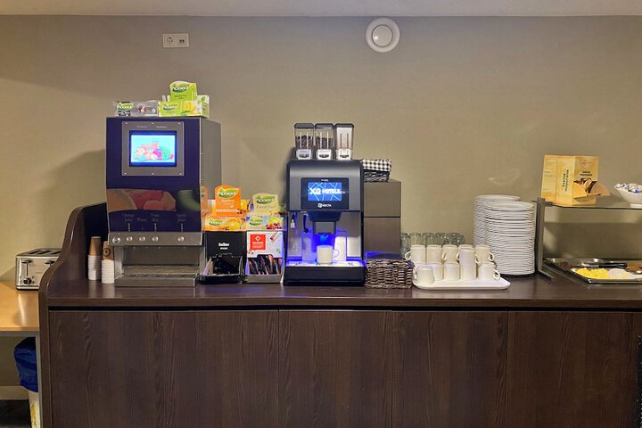 Breakfast/Coffee Service 43 of 48