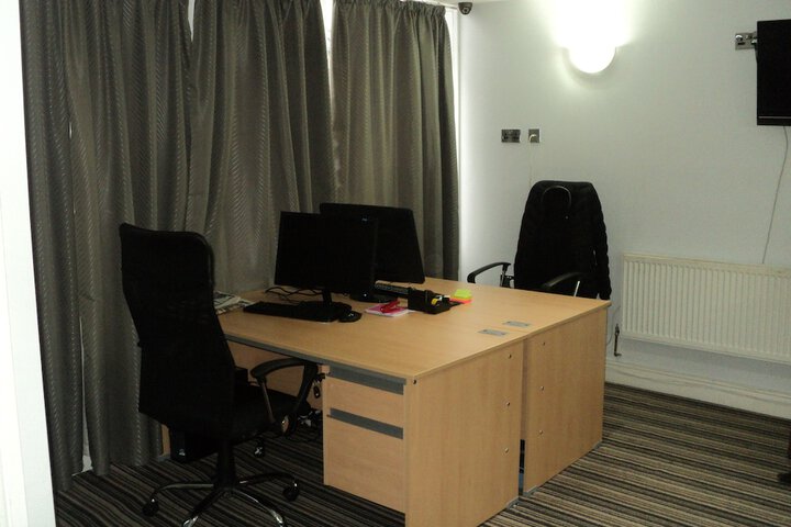 Business Center 67 of 72