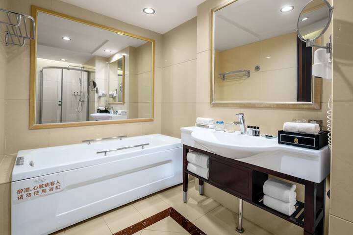 Room 20 of 29