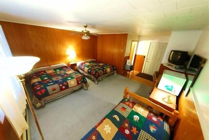 Room 16 of 37