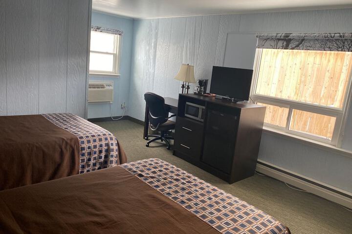 Room 6 of 30