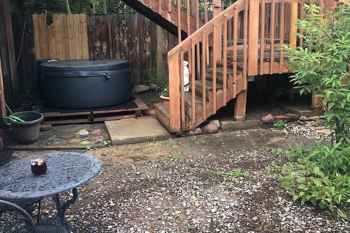 Hotel Exterior 56 of 59