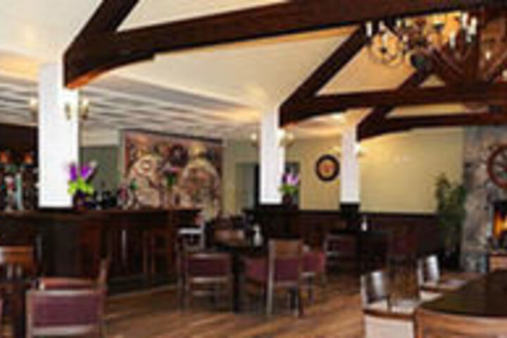 Dining 14 of 14