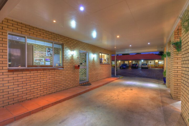 Hotel 146 of 152