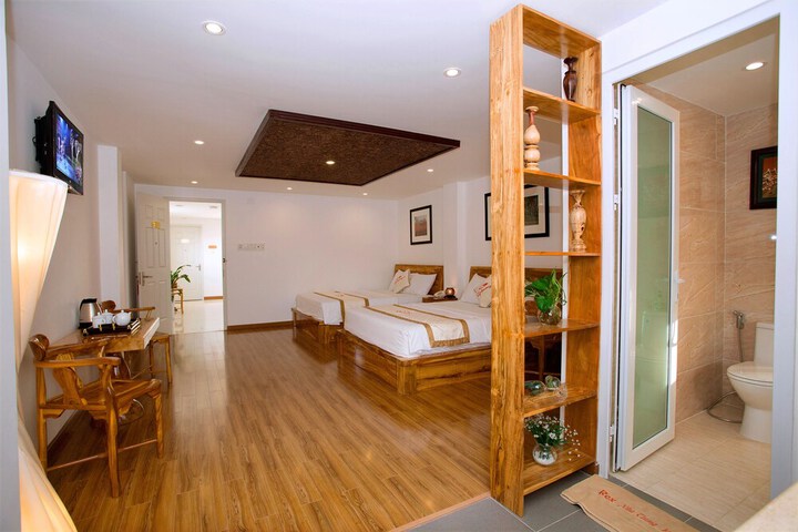 Room 17 of 39