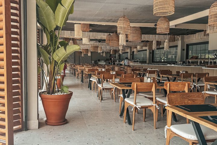 Dining 58 of 138