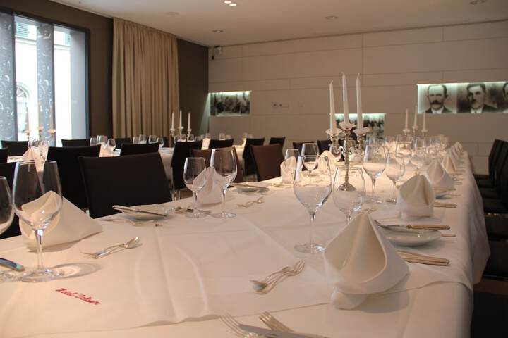 Ballroom/Hall 75 of 93