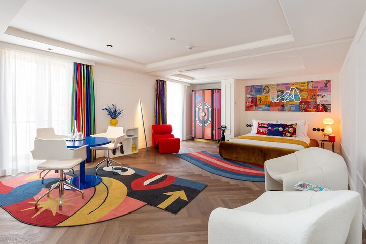 Room 63 of 141