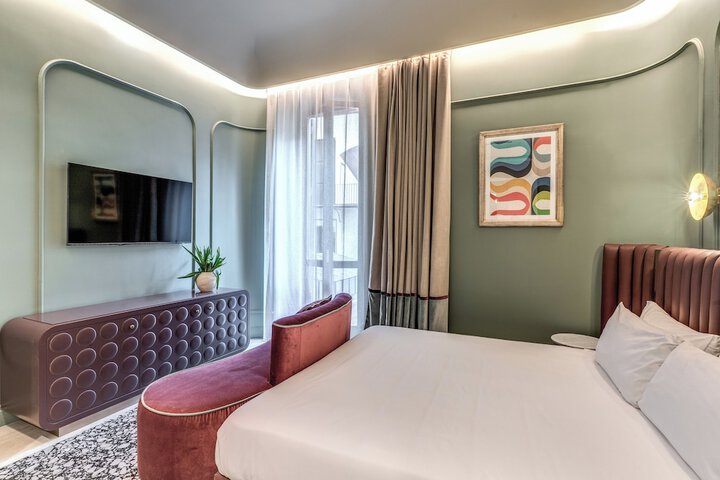 Room 6 of 51