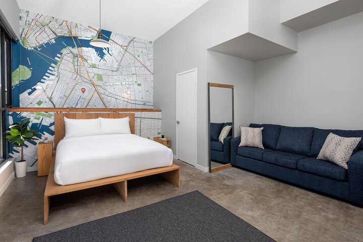 1 Queen Bed (22 of 25)