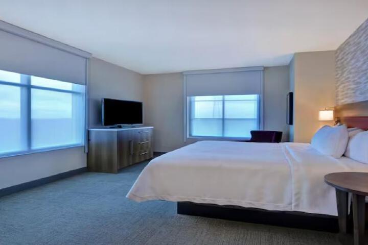 Studio King Size Bed (12 of 12)