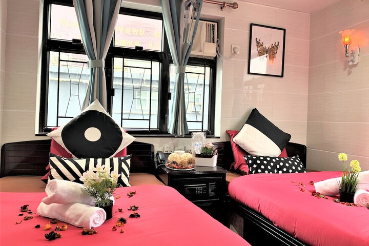 Room 30 of 37