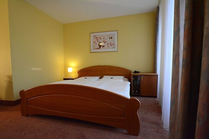 Room 13 of 41