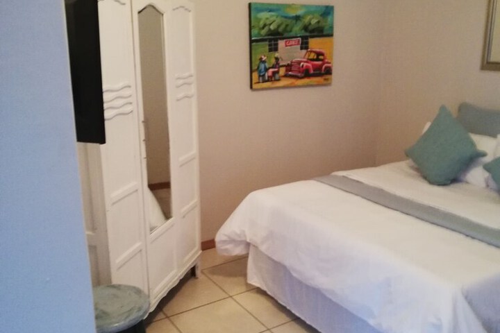 Room 15 of 51