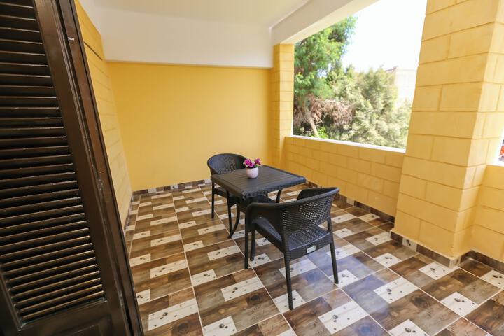Room 15 of 51