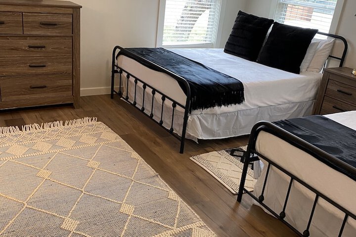 Room 15 of 94