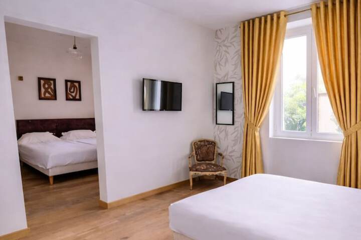 Room 5 of 15