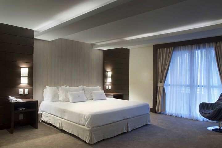 Room 8 of 71