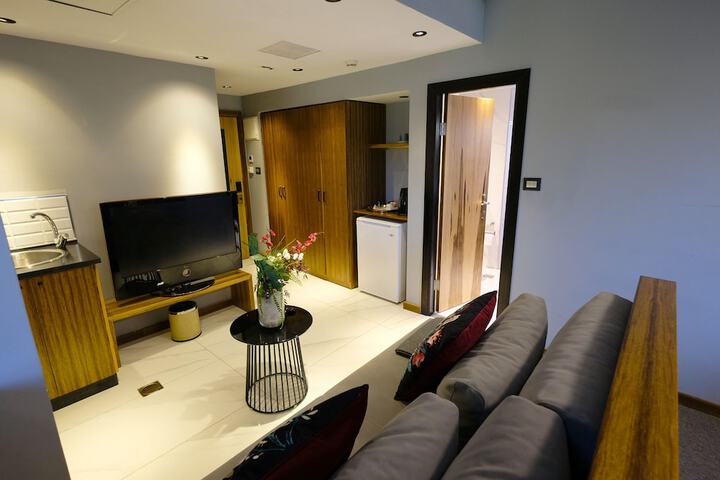 Room 41 of 86