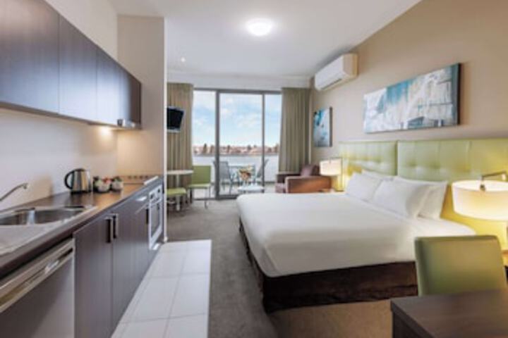 Room 10 of 201