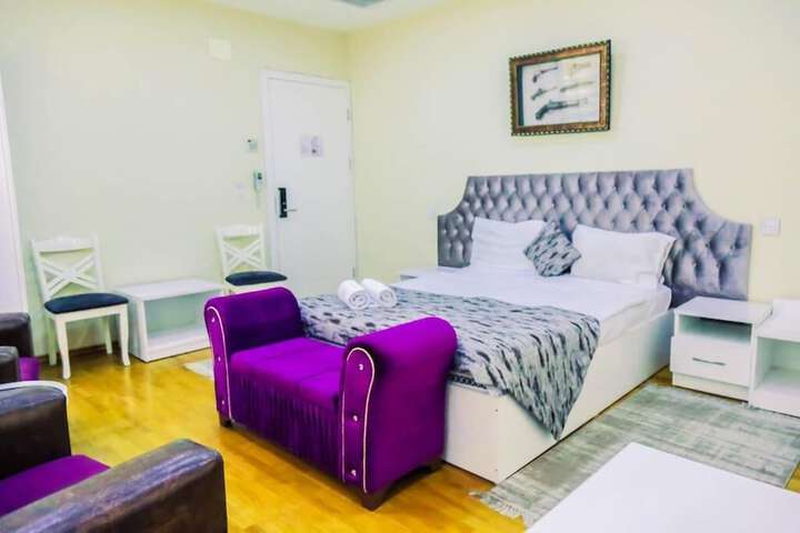 Room 15 of 24