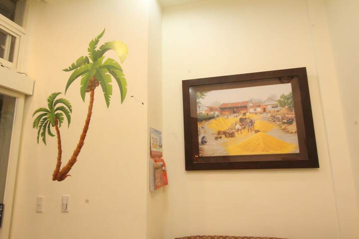 Room 8 of 246